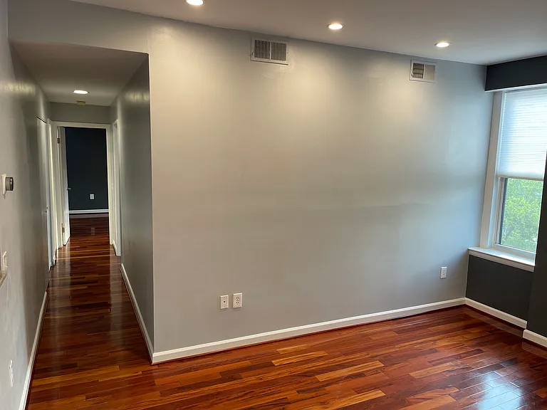 Hallway to Bedrooms