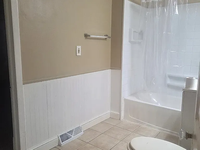287 Sidney St E #2 — Photo 6