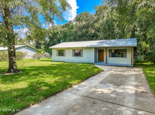 112 Woodlawn Rd, Satsuma, FL 32189