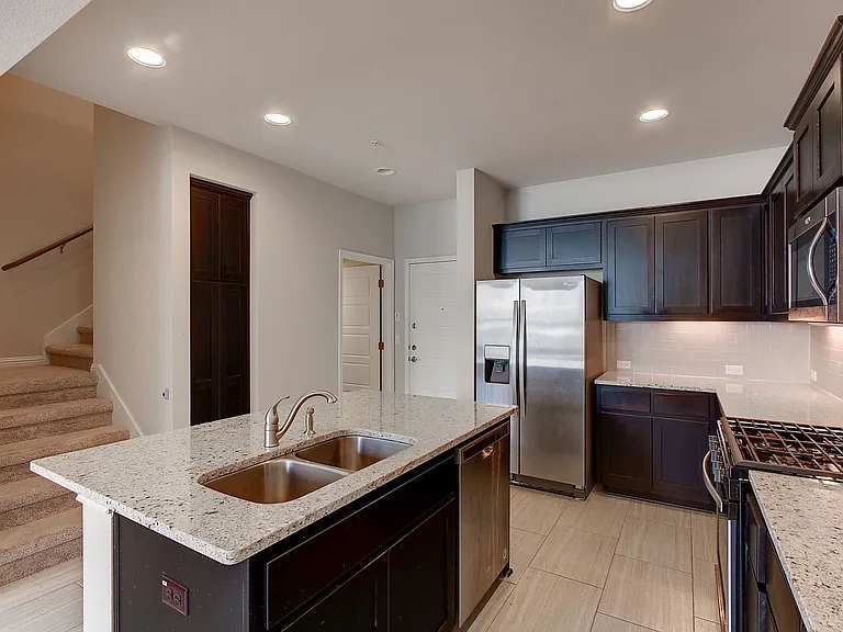 13800 Lyndhurst St #73 — Photo 15