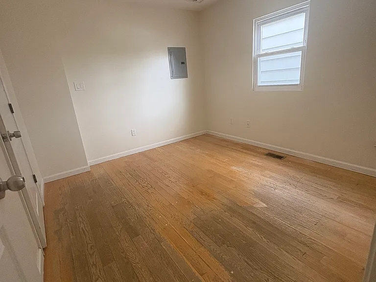 326 Bloomfield Ave #1 — Photo 5