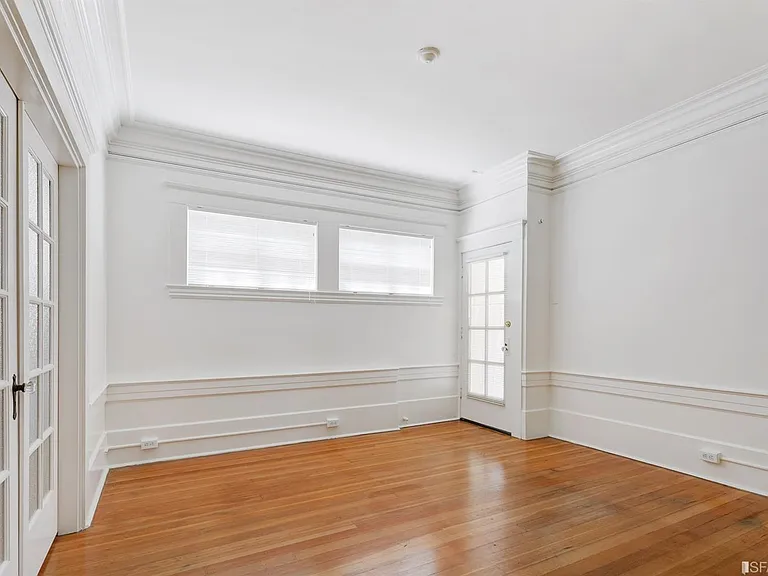 2662 Baker St — Photo 1