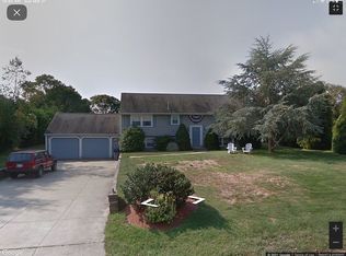 8 Anchorage Rd, North Falmouth, MA 02556