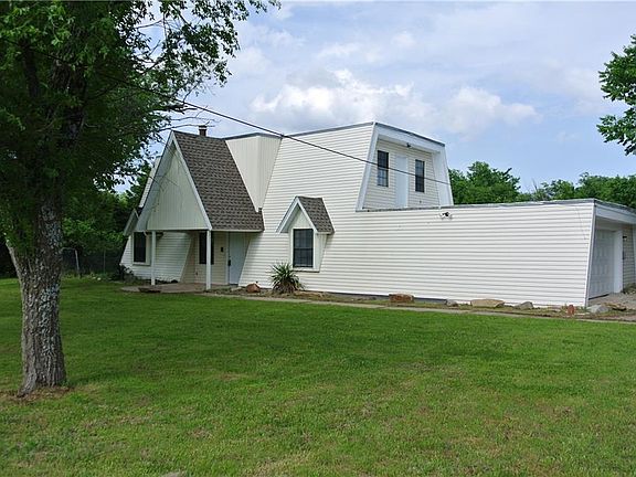 3rd image of 2724 N Bryant Ave