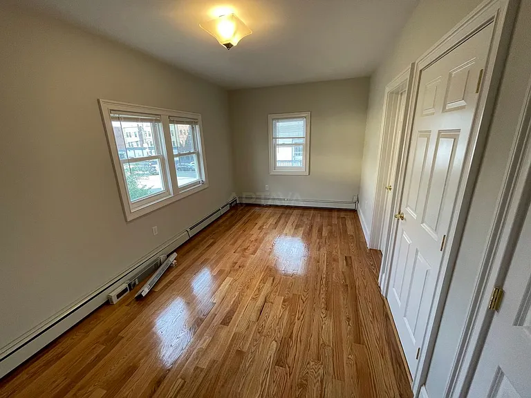 10 Park St #2 — Photo 8