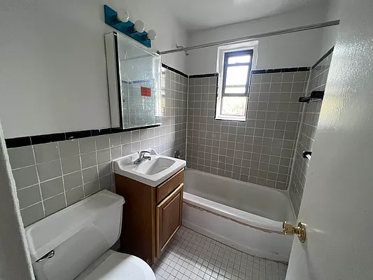 Rented by Contact Realty | media 9