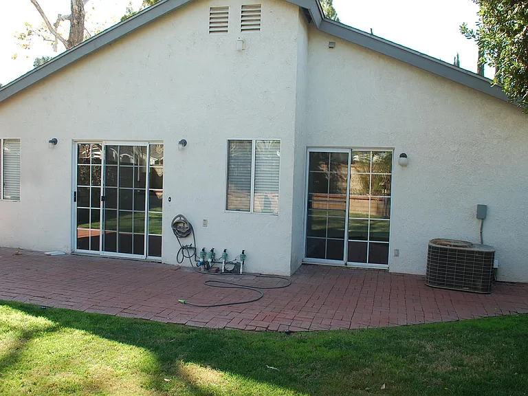 4551 Parkglen Cir — Photo 43