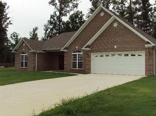 1513 Allison Cir, New Albany, MS 38652