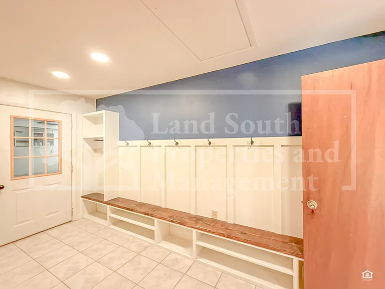 7935 Chase Rd — Photo 22