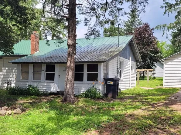 128 West CLARK STREET, Plainfield, WI 54966