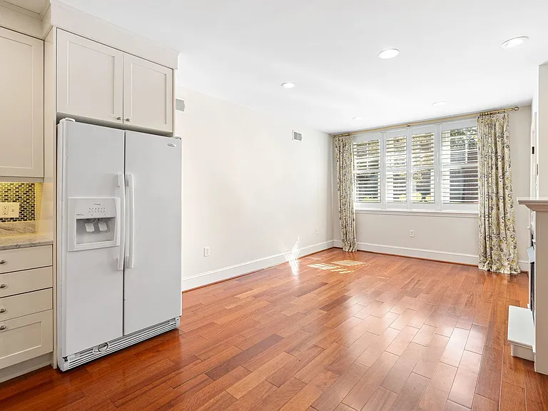 621 Pine St #1 — Photo 12
