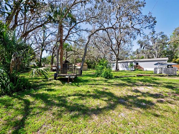 4th image of 9025 Yogi Pl