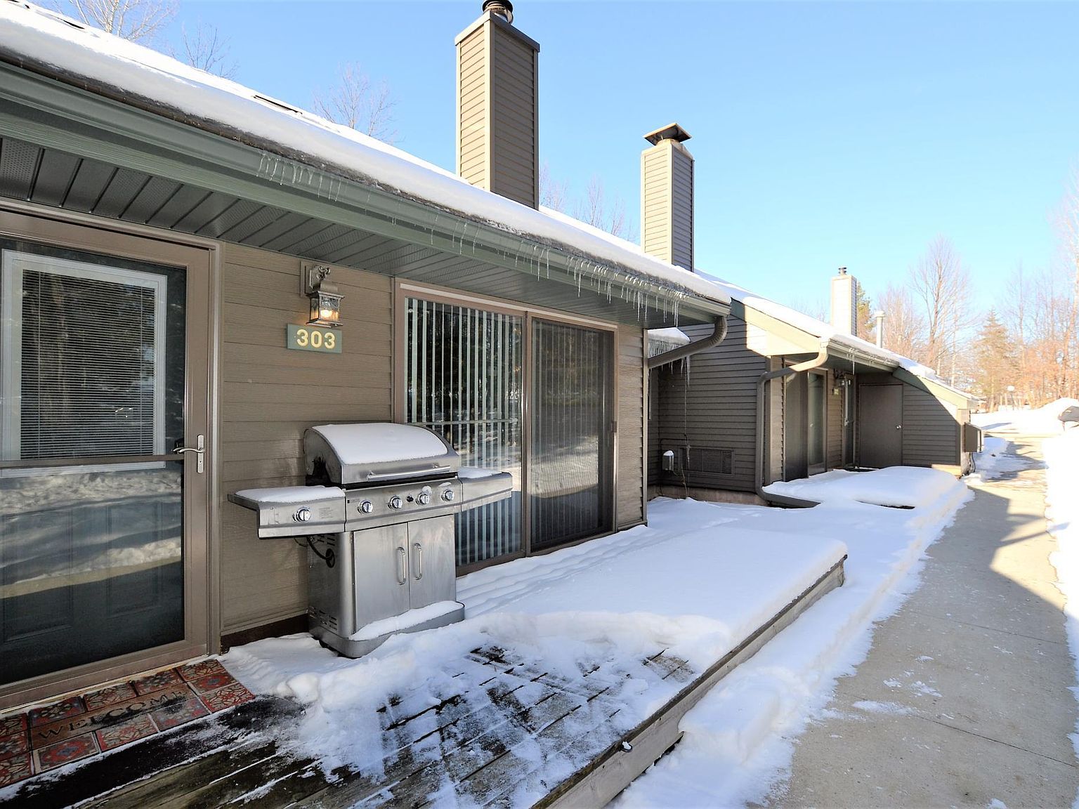 303 Quadna Mountain Rd 303, Hill City, MN 55748 Zillow