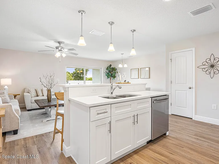 188 Hidden Woods Pl — Photo 9