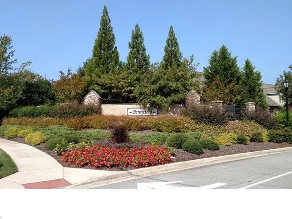 2728 Croquet Cir, High Point, NC 27262