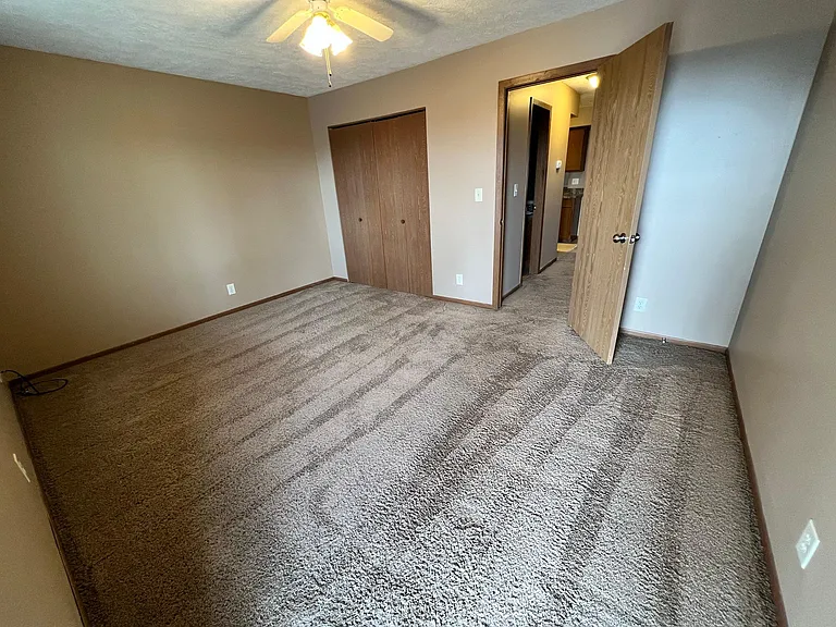 1-1813 Knox St #1 — Photo 12