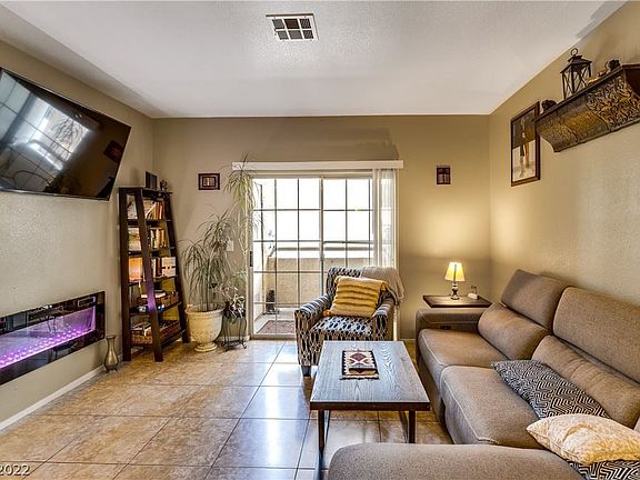 4th image of 1829 Dagger Dr Unit 1829