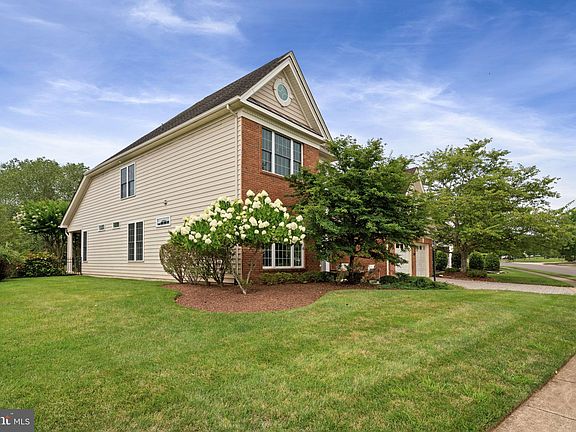 4th image of 15648 Alderbrook Dr