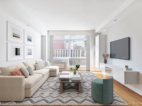 303 E 43rd St APT 16C, New York, NY 10017