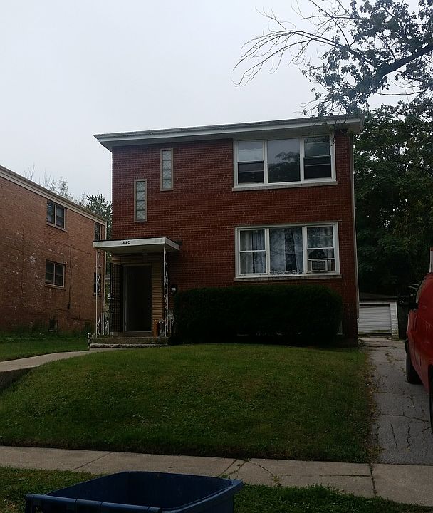 1st image of 440 W 15th Pl APT 2