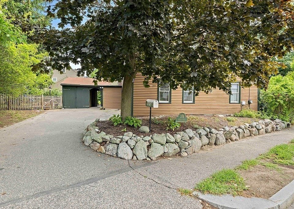 374 Middle St, Braintree, MA 02184 Zillow