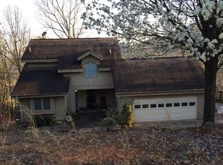 69 Moon Cir, Sautee Nacoochee, GA 30571