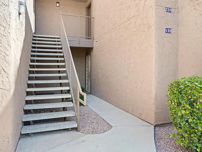 8256 E Arabian Trl #128 — Photo 18