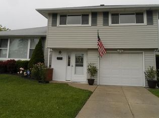 185 Margaret Rd, Amherst, NY 14226