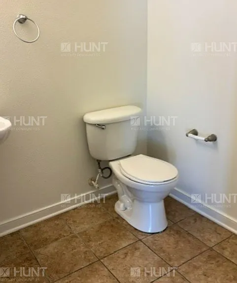 421 New York Dr — Photo 6
