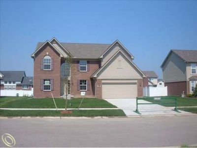 18974 Uroda St, Rockwood, MI, 48173