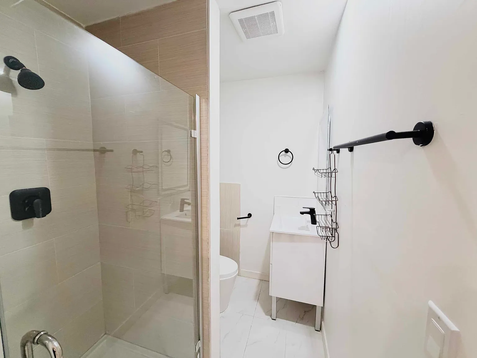 2 bed, 963 sqft, $1,850 — Photo 2