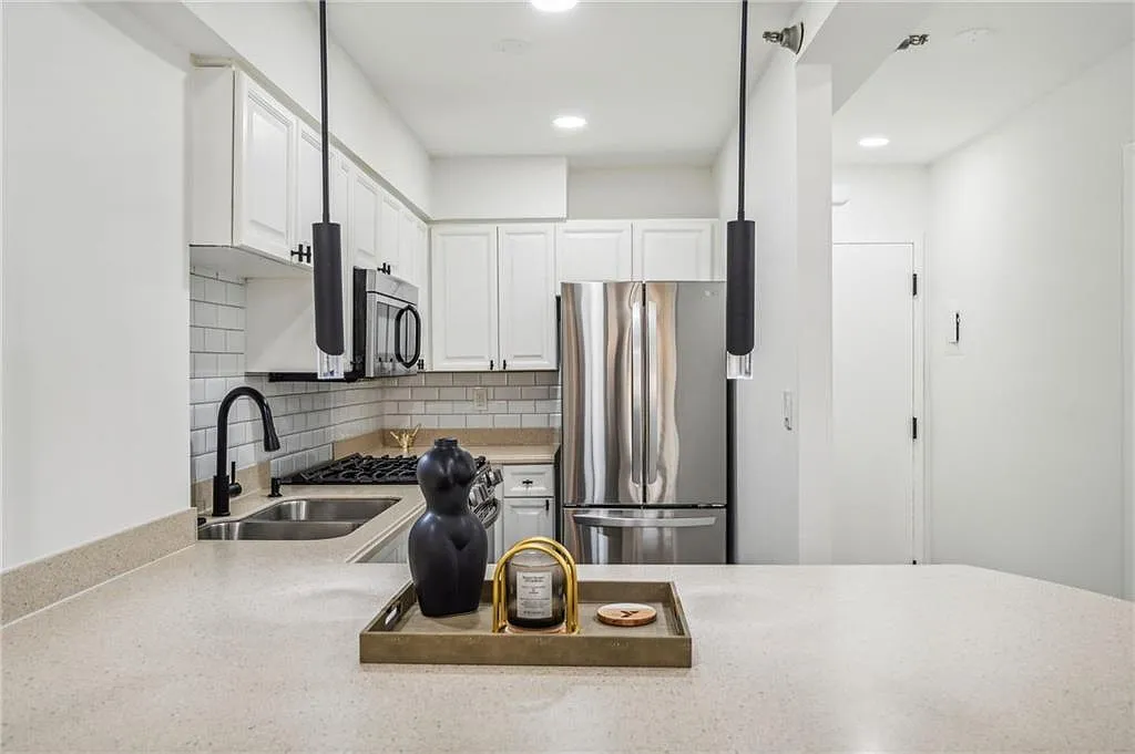 1 bed, 1.0 bath, 505 sqft, $1,600 — Photo 4