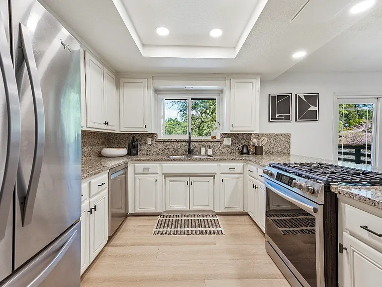 18509 Alexandra Way — Photo 6