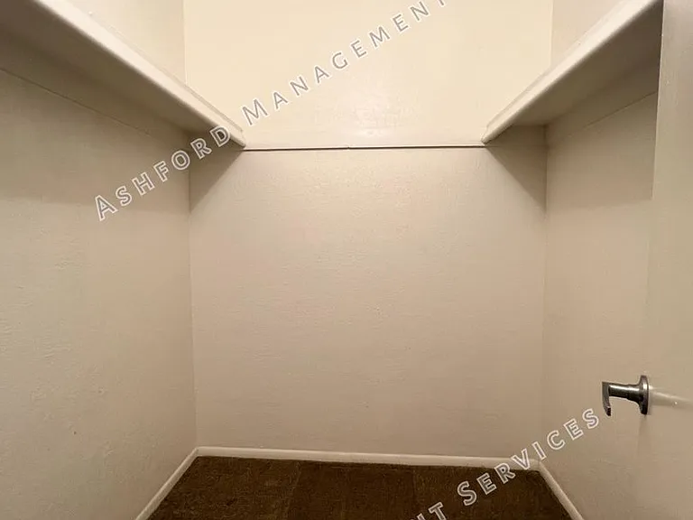 7141 N 16th St #227 — Photo 19