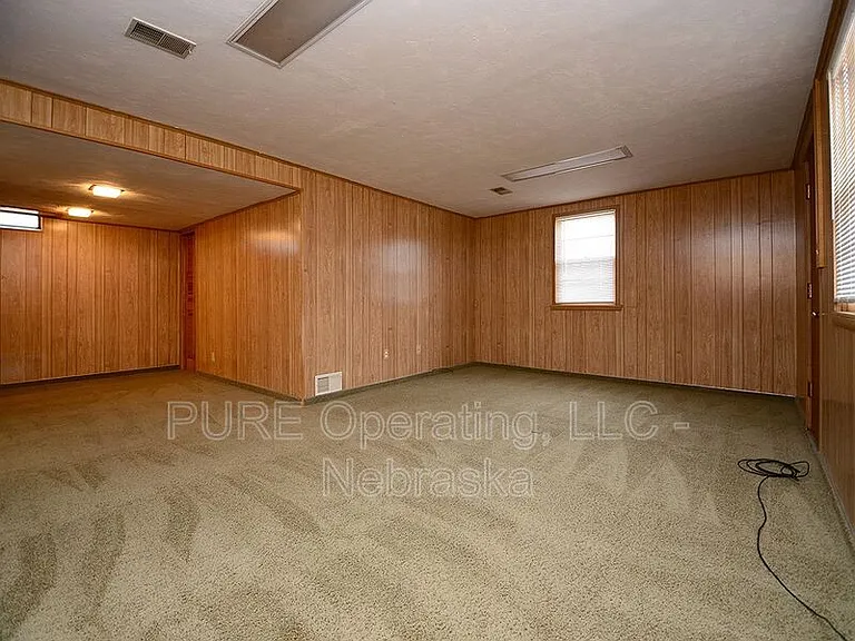 3333 S 82nd St — Photo 16