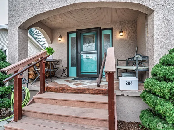 204 N Emerson Avenue, Wenatchee, WA 98801