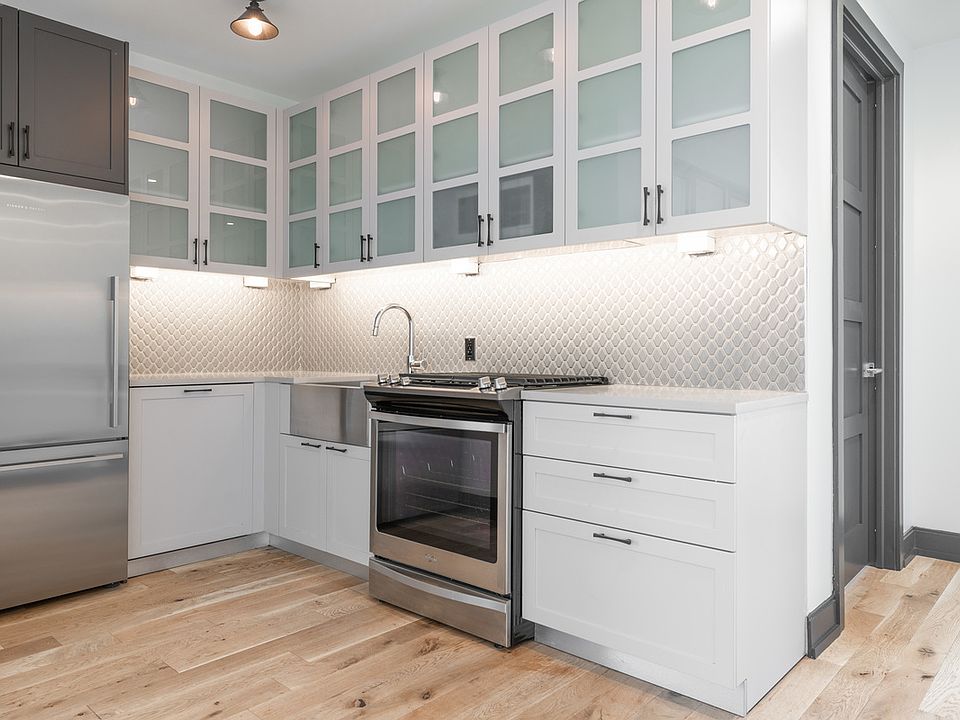 1st image of 10 Montieth St #683