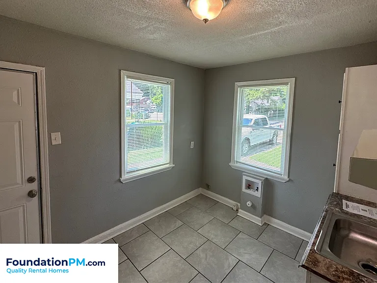 750 Lipford St — Photo 4