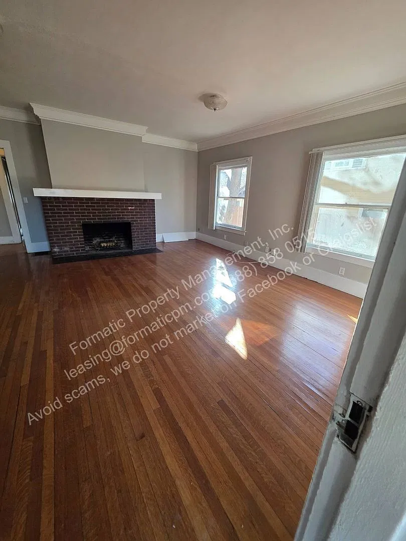 3 bed, 2.0 bath, 1848 sqft, $5,095 — Photo 2
