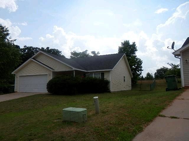 2nd image of 1 Dill Creek Ct