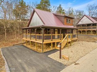 2222 Alpine Village Way, Pigeon Forge, TN 37863