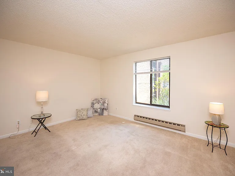 15310 Beaverbrook Ct #89-1B — Photo 10