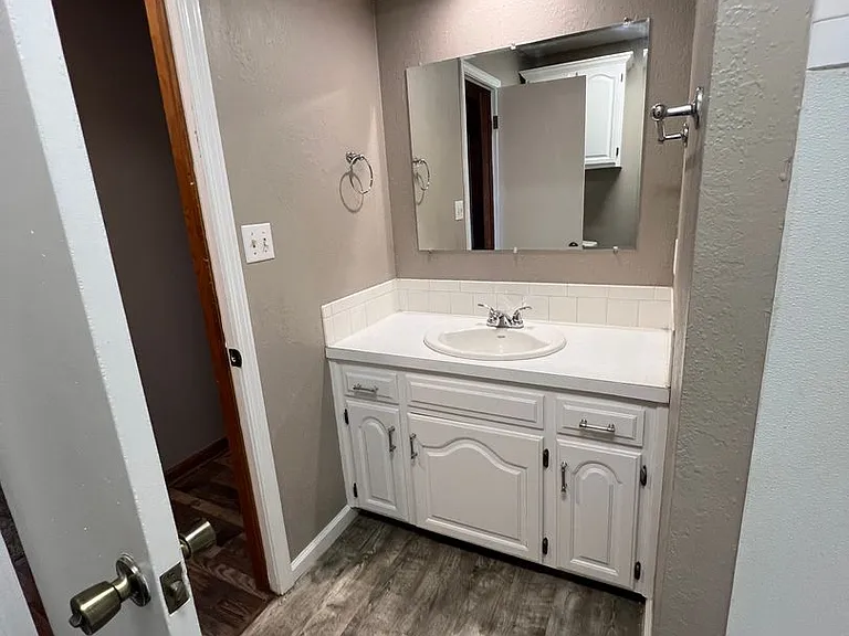 5518 S Roanoke Ave — Photo 12