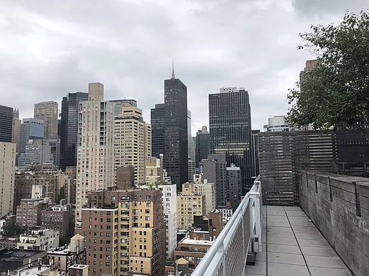 Rented by Gabriel Bullaro Real Estate | media 30