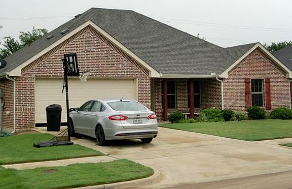 2nd image of 2810 Tenison Dr