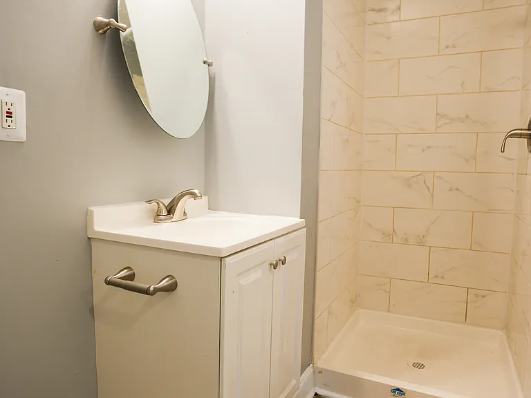 2101 Poplar Grove St — Photo 7