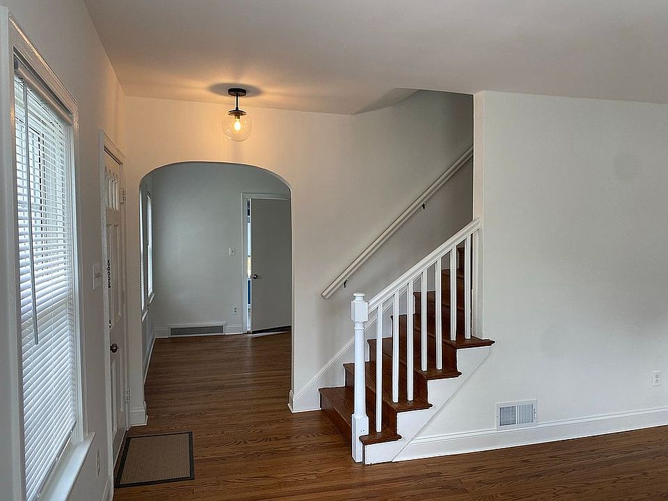 1st image of 3800 9th St S