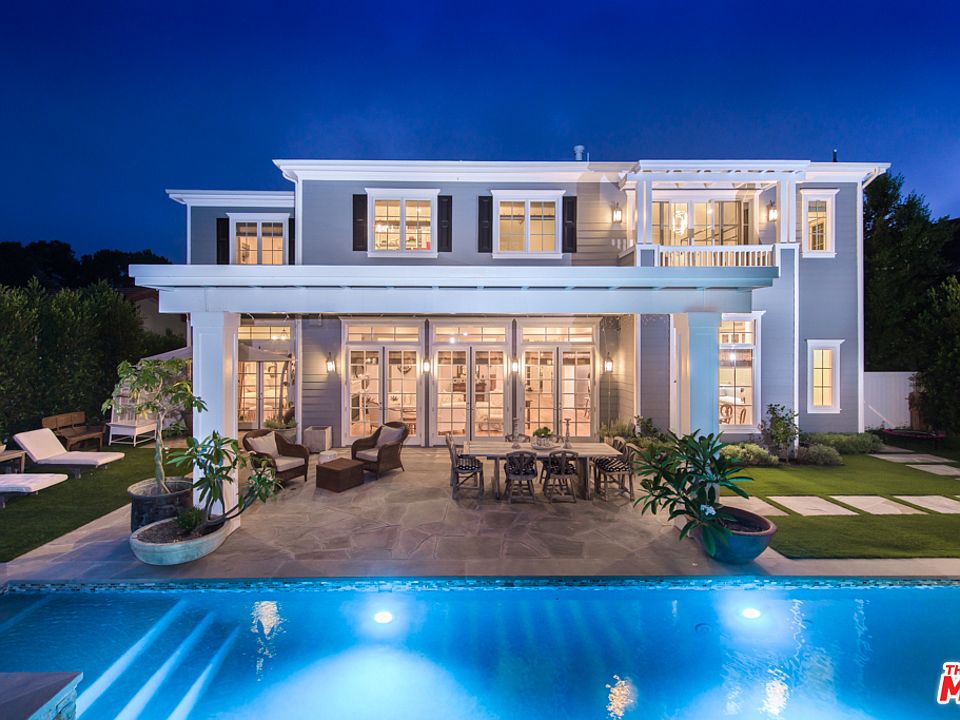 1st image of 2538 La Condesa Dr