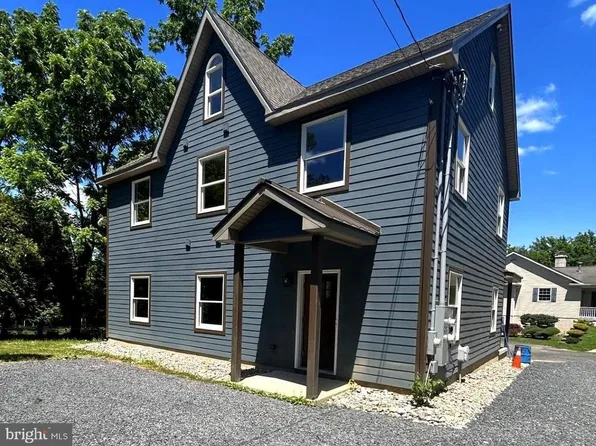 135 W Maple Ave Floor 2, Langhorne, PA 19047