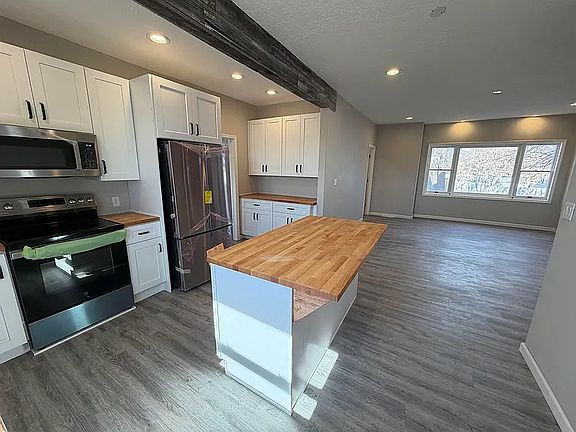 5th image of 914 N Splinter Rd